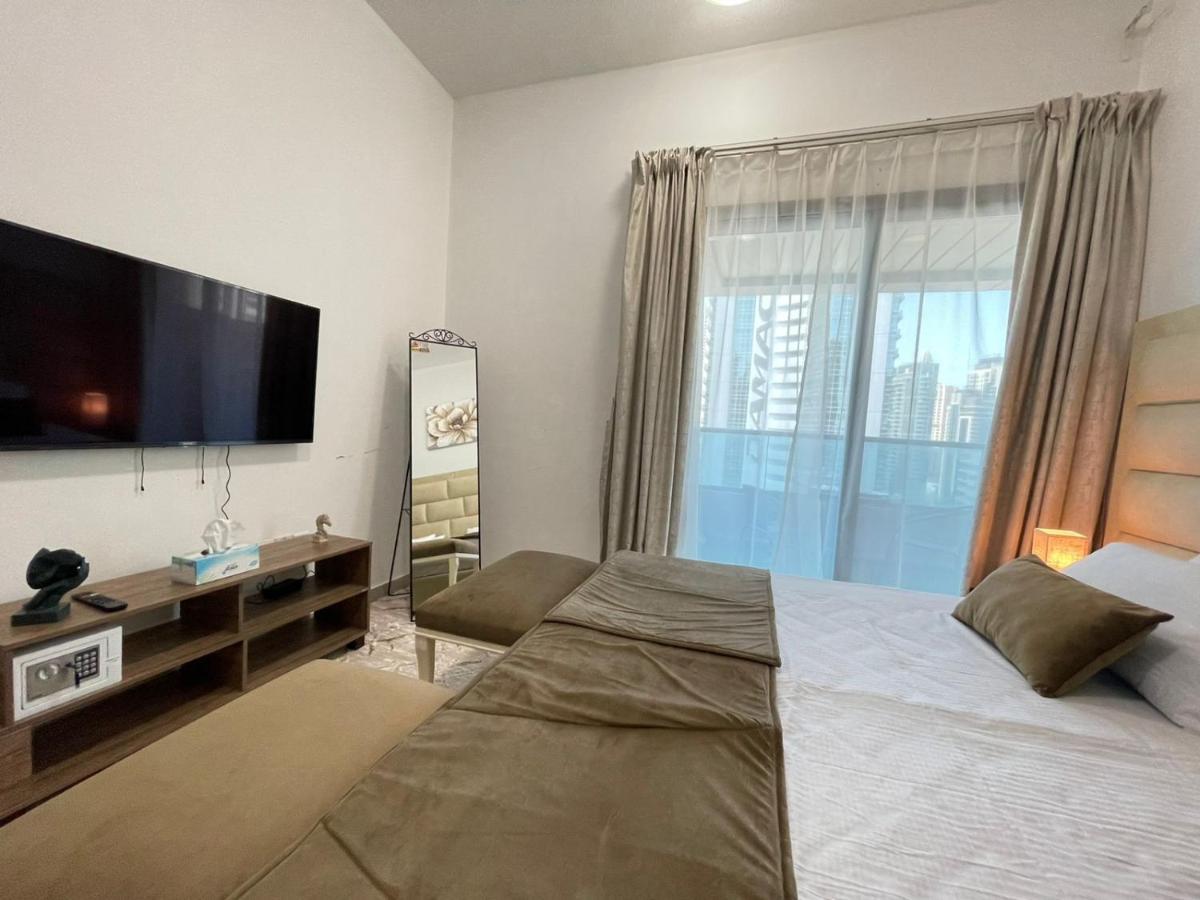 Private Gorgeous Room With Marina View With Shared Kitchen In Shared Apartment Dubai Exterior foto